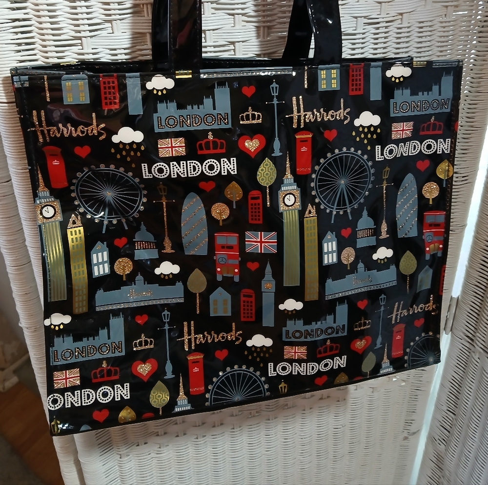 Harrods Glitter London Iconic Tote - Black, Red, and Gold PVC - Picture 2 of 6